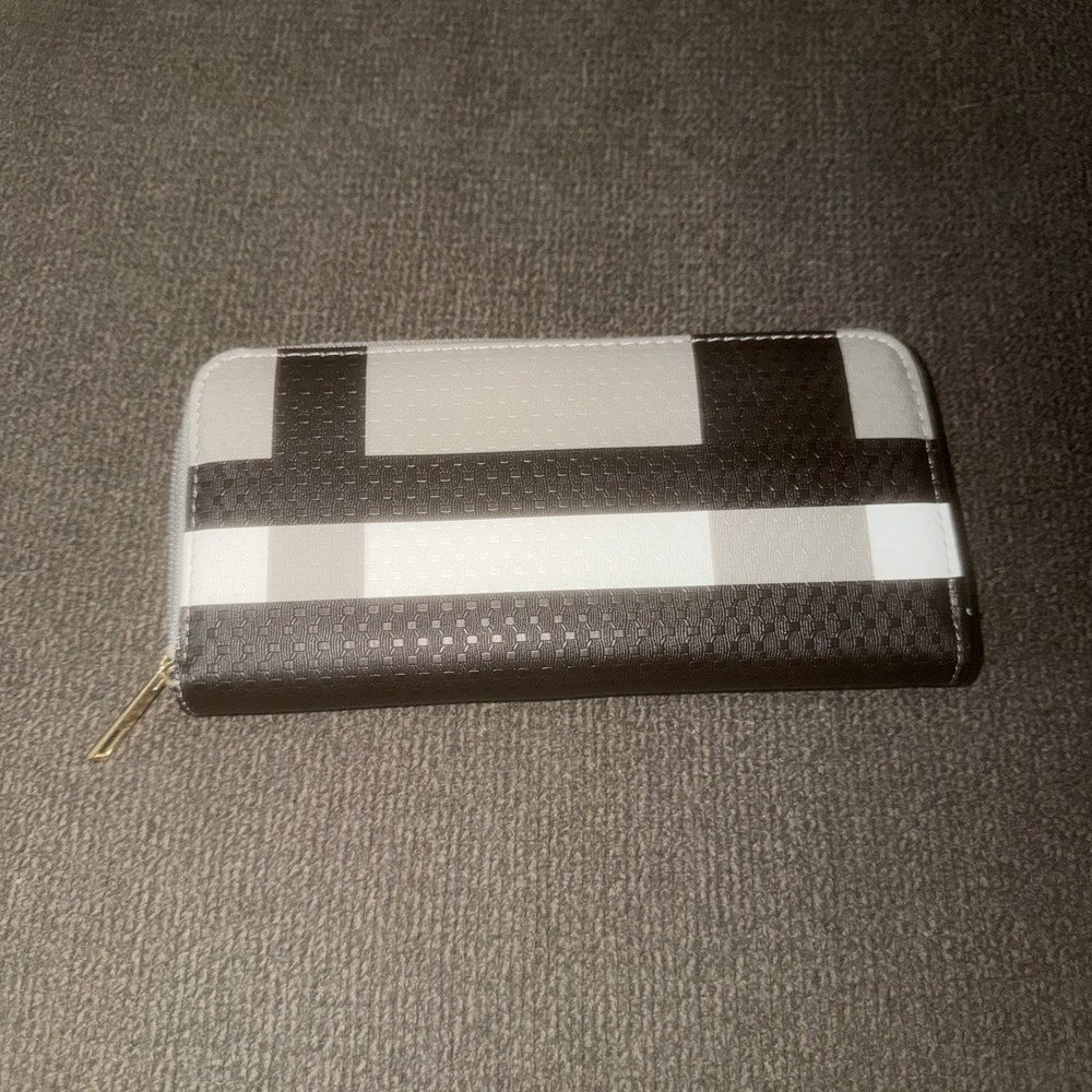 Geometric Gray Black White Zip-Around Women's Wallet with Card Slots